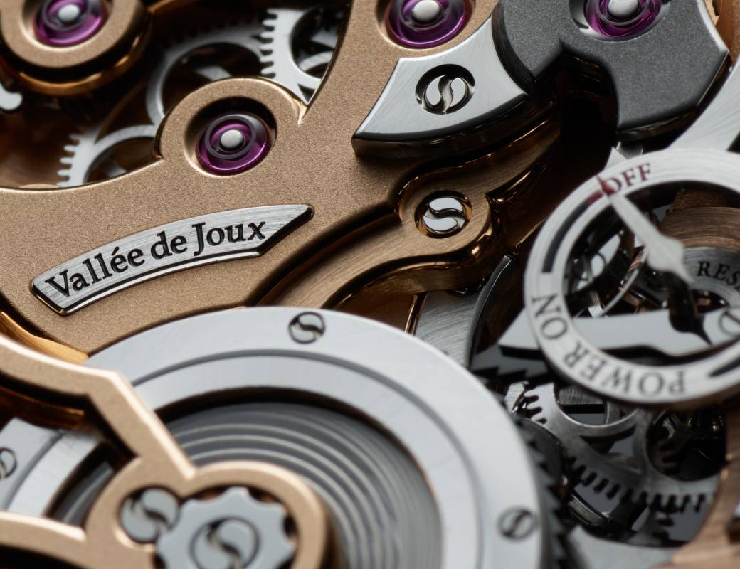 Romain Gauthier Logical One white gold white enamel dial movement close-up 11