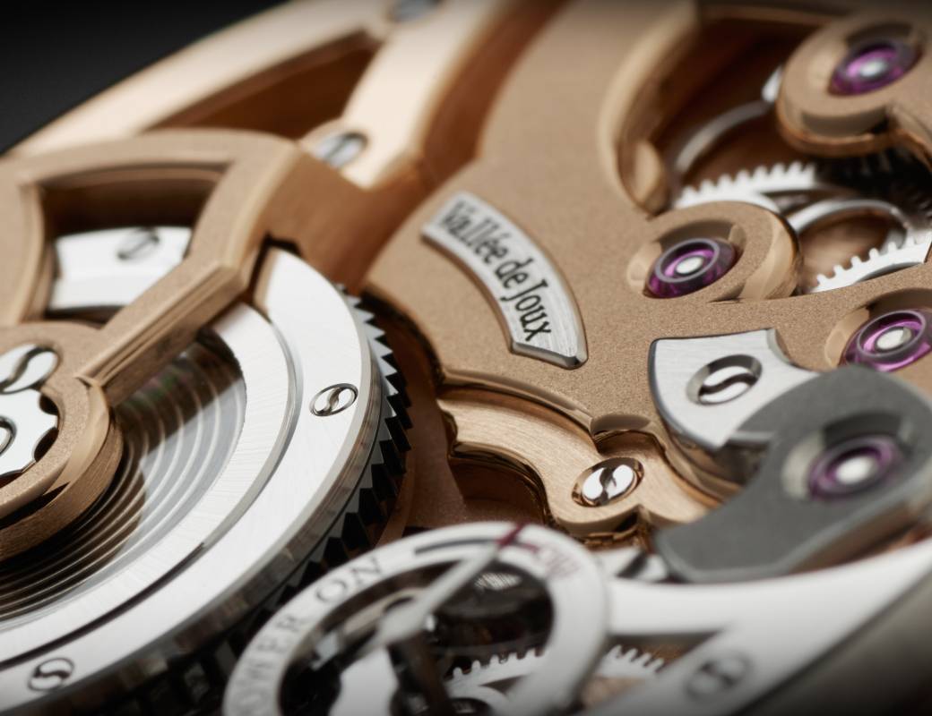 Romain Gauthier Logical One white gold white enamel dial movement close-up 9