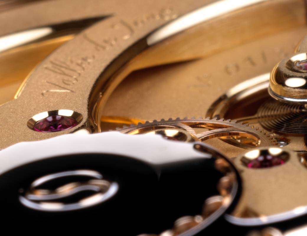 Romain Gauthier Prestige HM red gold champagne dial 6