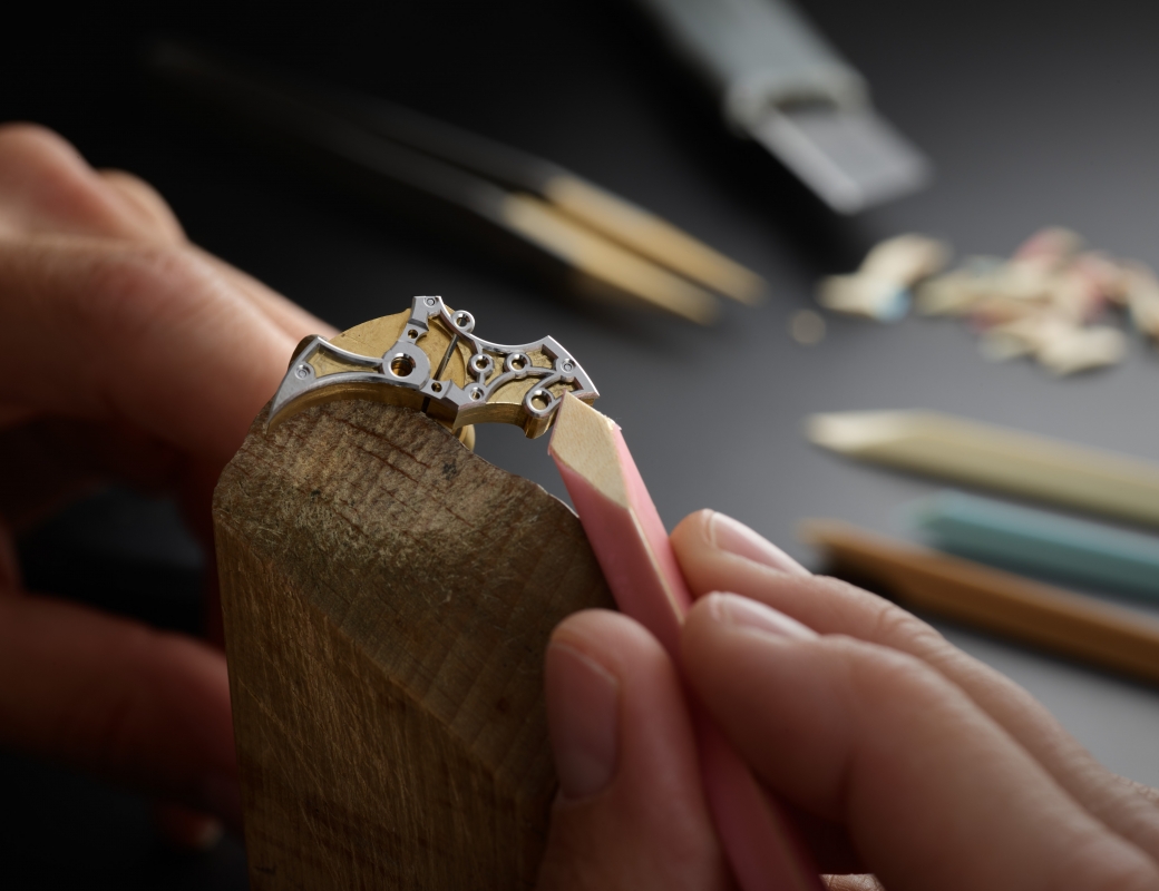 Softening and smoothing a bridge from the Romain Gauthier Insight Micro-Rotor Squelette using a buff